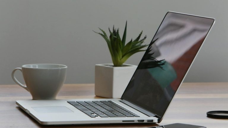 How to Choose the Right Laptop for Remote Work